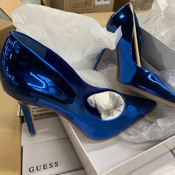 NIB! Guess Blue Metallic Pumps - Picture 8 of 8